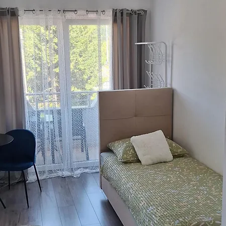 Gostinjska kuća Sobe Sky 3*