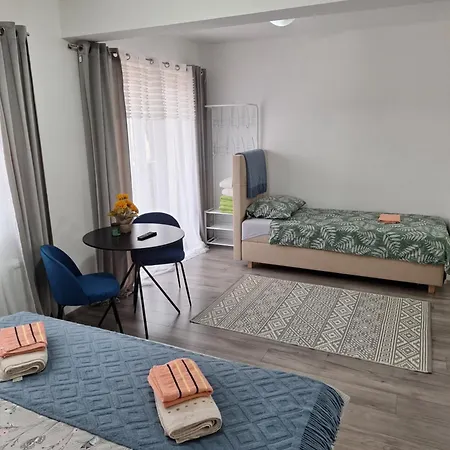 Sobe Sky Guest house *